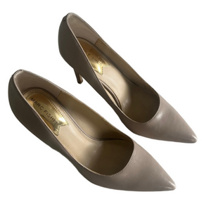Marc Fisher Beige Pointed Toe Heel Pumps Stiletto Size 8 Neutral Classic Minimal